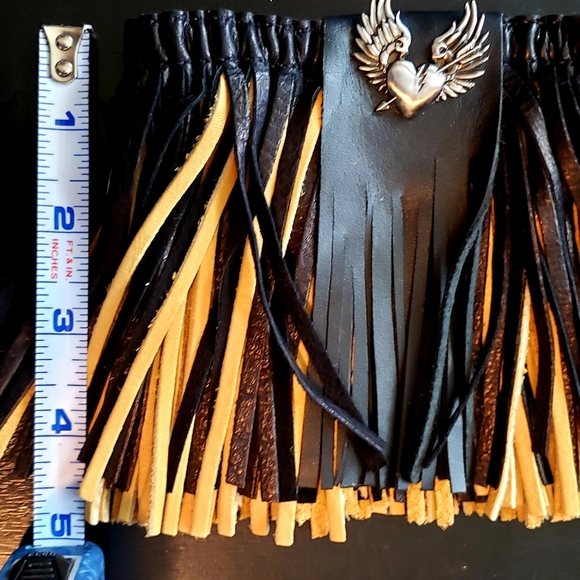 Leather Tassel Heart With Wings Armband - Picture 3 of 5